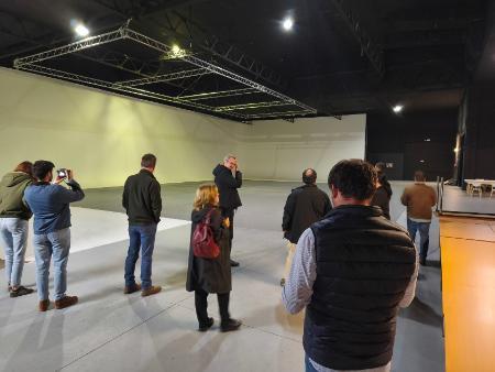 Imagen La Diputación de Segovia muestra a profesionales internacionales el potencial audiovisual de la provincia tomando como ejemplo Los...