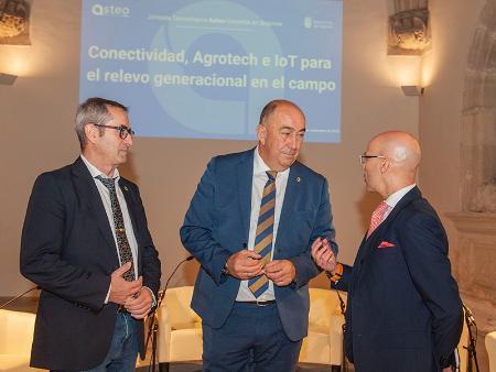 Imagen El sector agropecuario de la provincia se da cita en el Museo Esteban Vicente para abordar, junto a Asteo, la conectividad en el medio rural