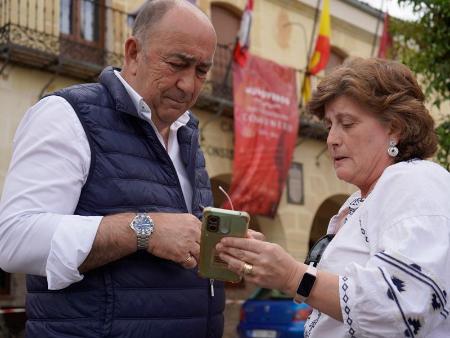 Imagen Escalona del Prado, Muñoveros, Veganzones y Turégano muestran a Miguel Ángel de Vicente sus fortalezas y el impacto de la labor de la Diputación en su población